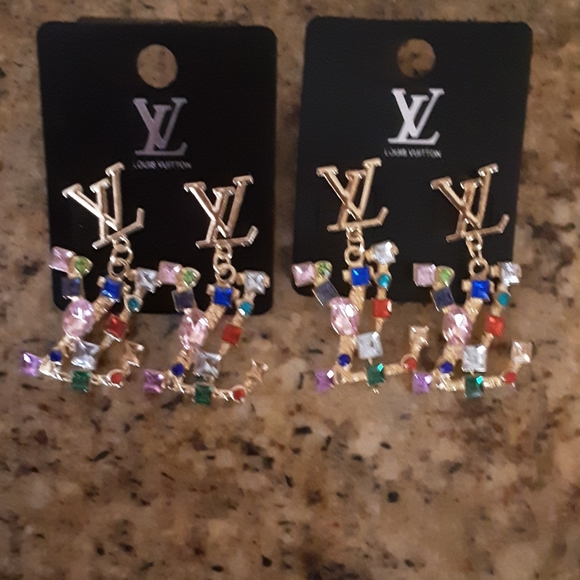 Earrings - Picture 3 of 8